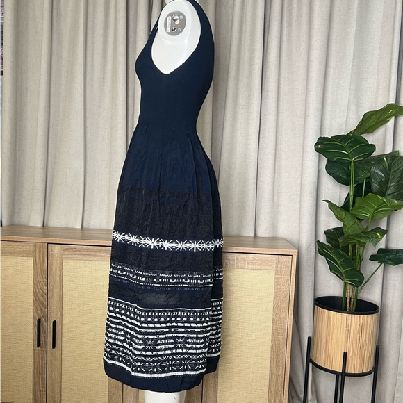 Navy Blue Sleeveless Smocked Jacquard Fit & Flare Dress Ribbed Embroidered - Picture 8 of 9